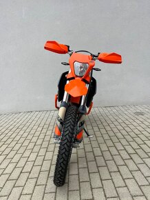 KTM 690 ENDURO R - 3