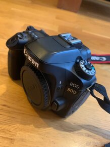 Canon EOS 80D - 3