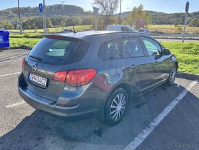 Opel Astra J ST 1.7cdti - 3