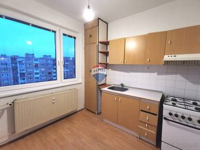 ZNIŽENÁ CENA, 2 izbový byt, 55 m2, loggia, sídlisko Ťahanovc - 3