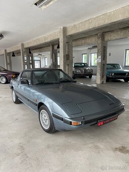 Mazda Rx7 - 3