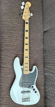 Squier Vintage Modified Jazz Bass V - 3