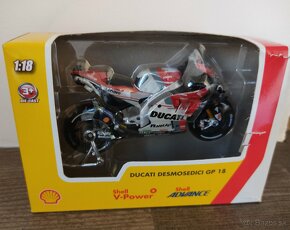 Model motorky DUCATI desmosedici GP 18 - 3