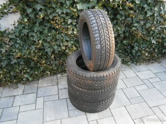 Predám 4x zimné pneu Goodyear 195/60 R16C 99/97T - 3