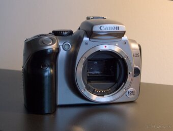 Canon EOS 300D - 3