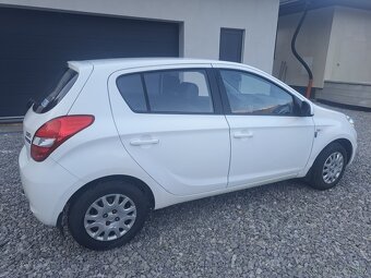 NA PREDAJ HYUNDAI i20 - 3