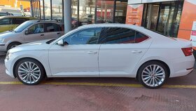 Škoda Superb 2.0 TDI 110kW DSG Laurin & Klement - 3