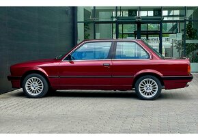 BMW e30 320i 6 valec - 3