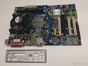 Základná doska Foxconn Intel LGA775, procesor, chladič, ram - 3