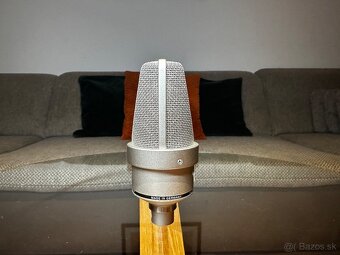 Neumann TLM 103 s originálnym pavúkom - 3