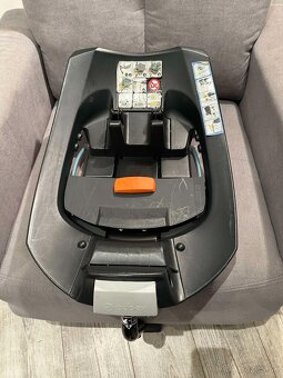 Cybex Aton 5 s Isofix základňou - 3