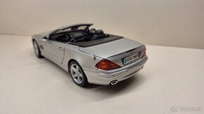 1:18 MERCEDES-BENZ SL-KLASSE CABRIO - 3