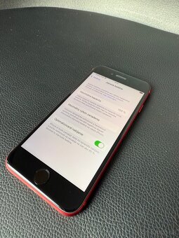 iPhone SE 128GB red - 3