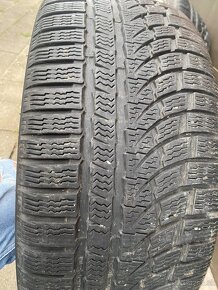 Predám zimné pneu s alu diskami 245/40 R20 NOKIAN - 3