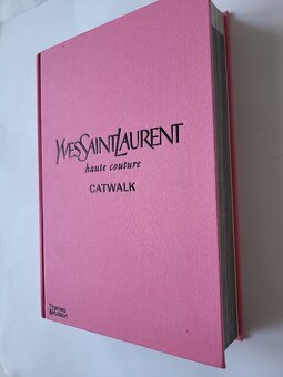 Yves Saint Laurent Catwalk - 3