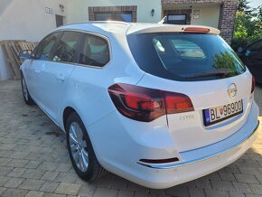 Predám Opel Astra J kombi 1,6 CDTi, 4/2017 - 3