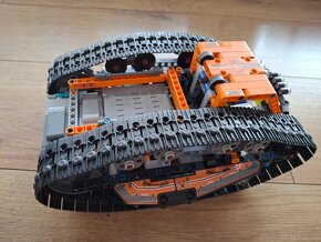 Lego technic 42140 multivozidlo - 3