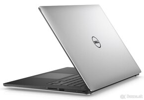 Dell Precision 5520 15.6" Xeon/32GB/1TB/FHD/M1200-4GB - 3