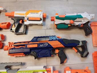 Zbrane a pušky NERF - 3