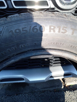 195/60 r15 - 3