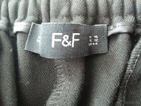 Dámske čierne nohavice F&F - 3