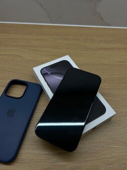 iPhone 16 Pro 128 GB | Black Titanium - 3