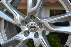 5x108 R18 Zimna sada Original Volvo XC60+ 235/60 R18 Dunlop - 3