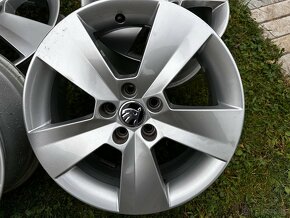 Škoda Nyota 5x100 R16 6,0J x 16" ET 38 - 3