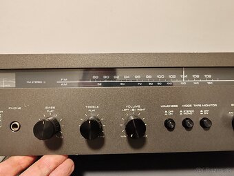 Receiver Akai - 3