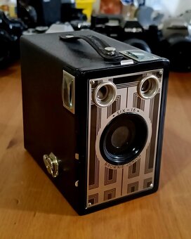 KODAK SIX-16 Brownie Junior (1934) - 3