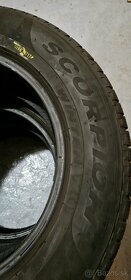 Pirelli Scorpion Winter 215/65 R17 99H - 3