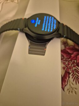 Smart hodinky Samsung Galaxy Watch7 velkost 44 mm s Wear OS - 3