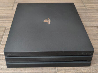 PlayStation 4 PRO 1TB - 3