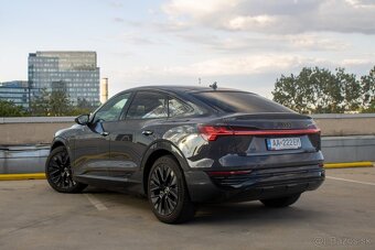 Audi Q8 e-tron Sportback 55 S line quattro - 3