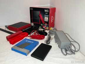 Nintendo Wii Mini - 2 ovladače - 300G HDD plný her - originá - 3