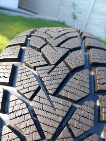 215/65 r16 zimne pneumatiky - 3