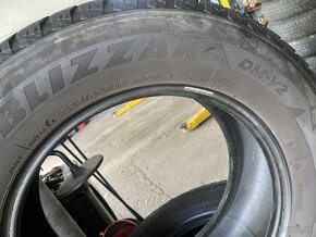 Zimné pneu 2 ks 235/60R16 Viem aj prezuť - 3