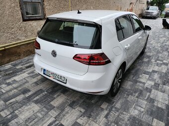 Volkswagen e-golf - 3