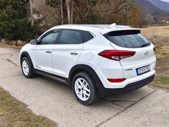 Hyundai Tucson 1,6 GDi • benzín • Model 2017 •  85tis KM - 3