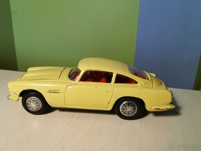 Corgi toys Aston Martin DB4 - 3