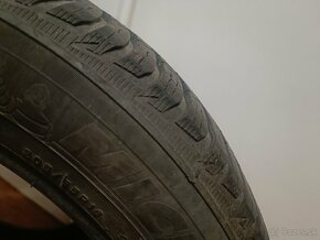 Predám 2 ks zimných pneumatík Michelin 205/55 R16 - 3