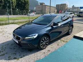 Volvo V40 D2 2.0L Cross Country Black Edition - 90.000 km - 3