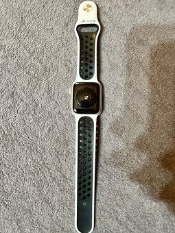 Apple Watch Nike SE GPS 40mm - 3