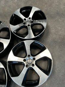 VW Golf GTI 18x7.5J Sada - 3