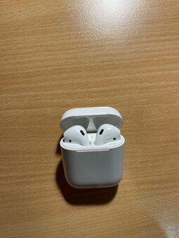 AirPods slúchadla - 3