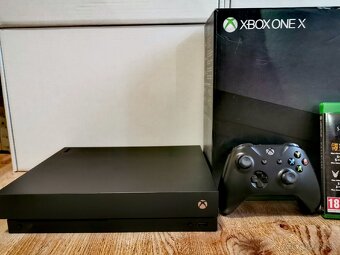 Xbox One X 1TB - 3