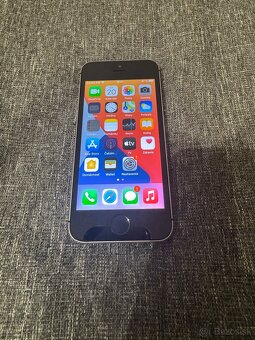 iPhone SE 64GB - 3