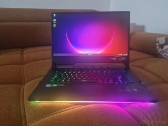 Predám Herný notebook Asus ROG STRIX - 3