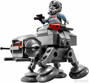 LEGO Star Wars 75075 AT-AT - 3