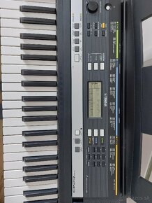 Keyboard YAMAHA - 3